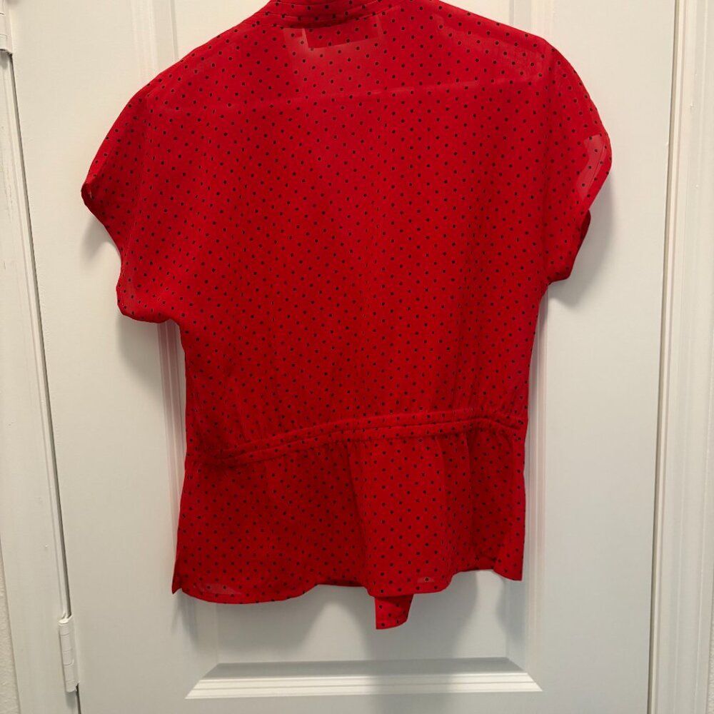 Chaus Red Black Polka Dot Blouse Size 10 Deep V Button Front Elastic Waist Sz 10 - Picture 5 of 7